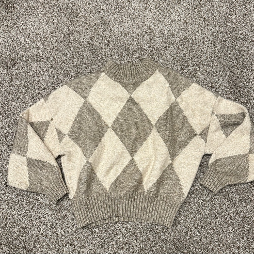H&M sweater size small